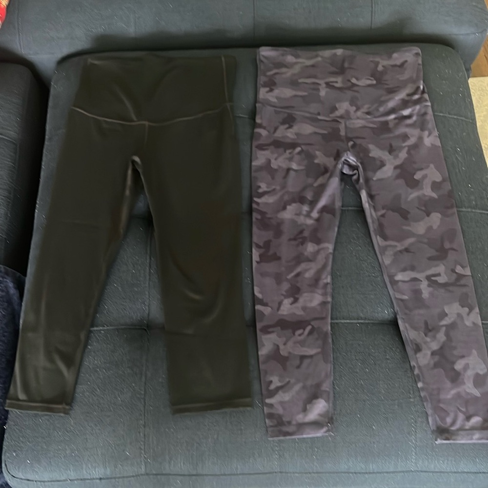 Gap fit Maternity athletic pants bundle, XS